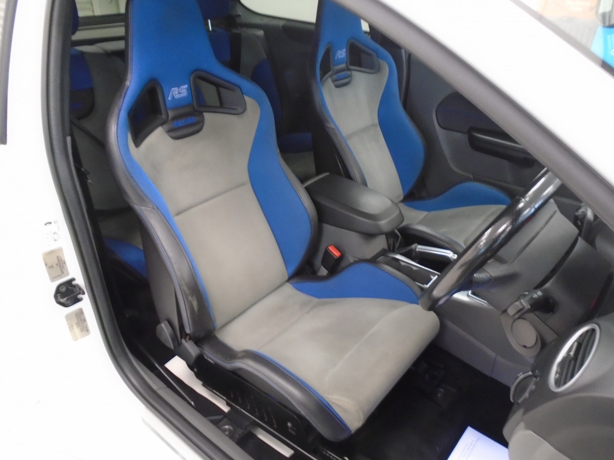 2010 FORD FOCUS 2.5 RS