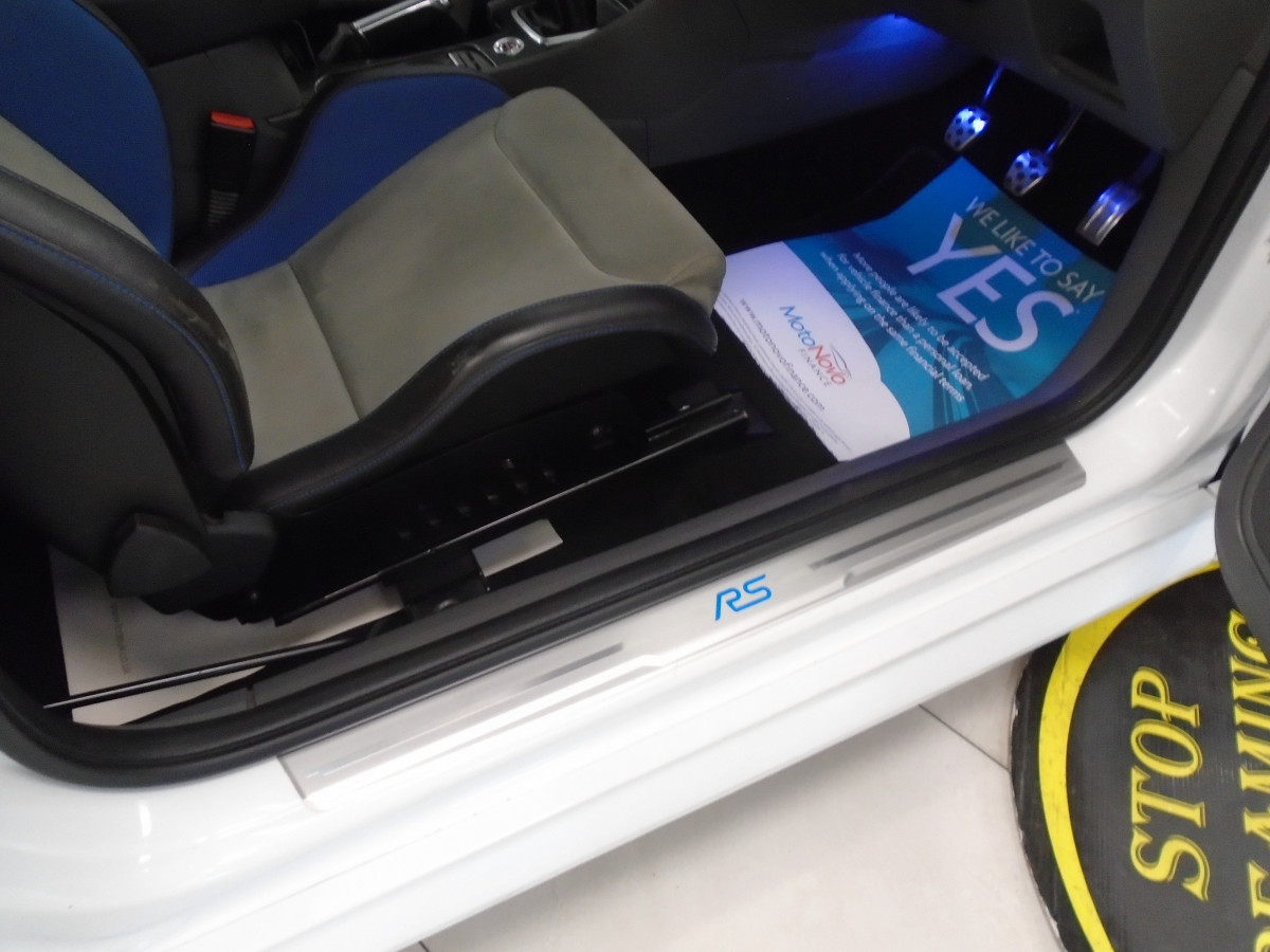 2010 FORD FOCUS 2.5 RS