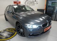 2018 BMW 318i SPORT with 19″ PERFORMANCE ALLOYS — Only 67K