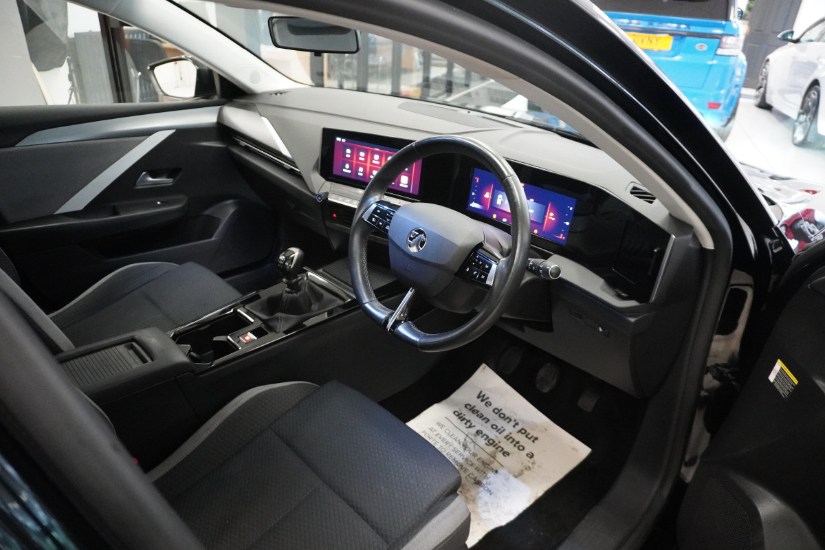 2023 VAUXHALL ASTRA 1.2 TURBO DESIGN (New Model)