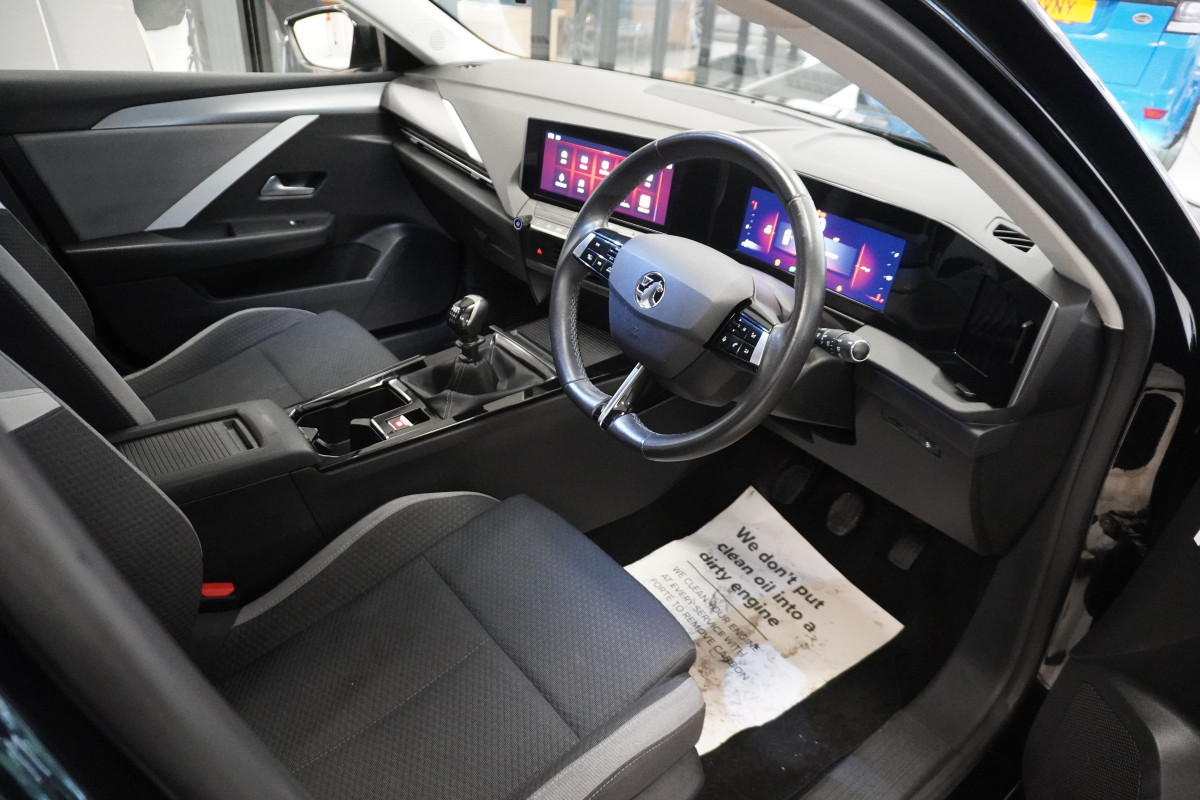 2023 VAUXHALL ASTRA 1.2 TURBO DESIGN (New Model)