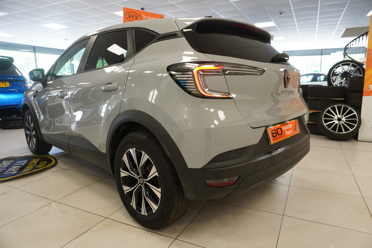 2024 (DEC) RENAULT CAPTUR 1.0 TCE EVOLUITION with ONLY 5,000 Miles (NEW MODEL)