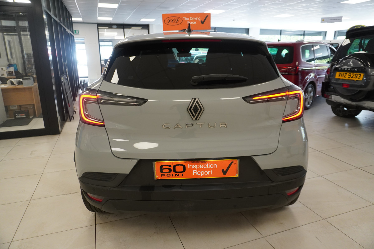 2024 (DEC) RENAULT CAPTUR 1.0 TCE EVOLUITION with ONLY 5,000 Miles (NEW MODEL)