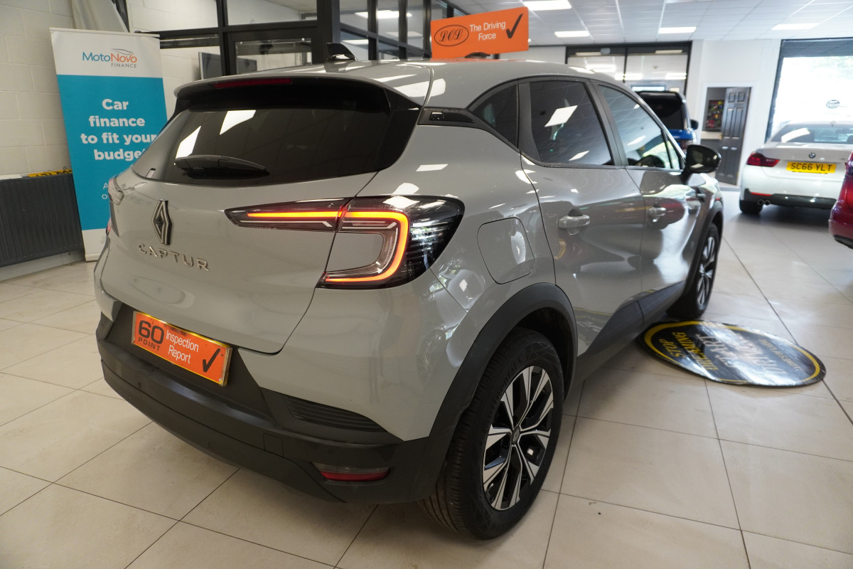 2024 (DEC) RENAULT CAPTUR 1.0 TCE EVOLUITION with ONLY 5,000 Miles (NEW MODEL)