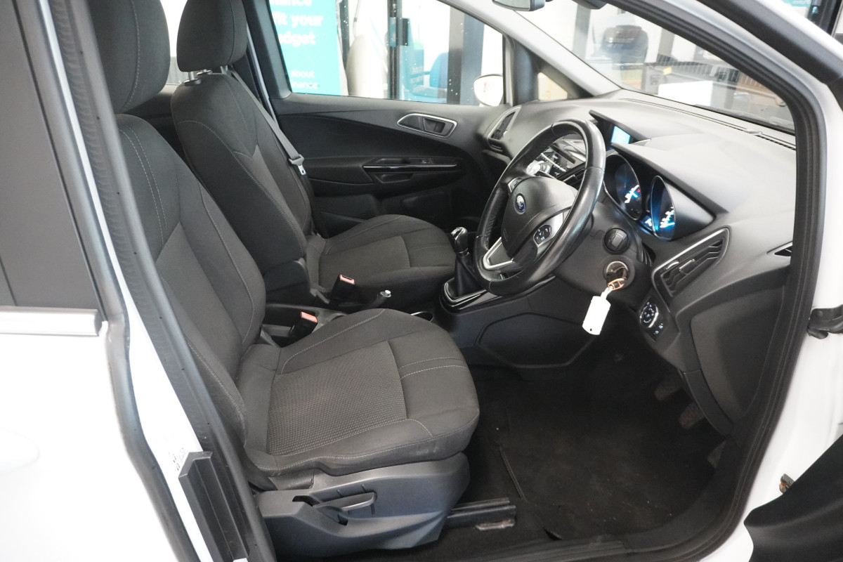 2015 FORD B-MAX 1.6 TDCi TITANIUM — ONLY £20 ROAD TAX