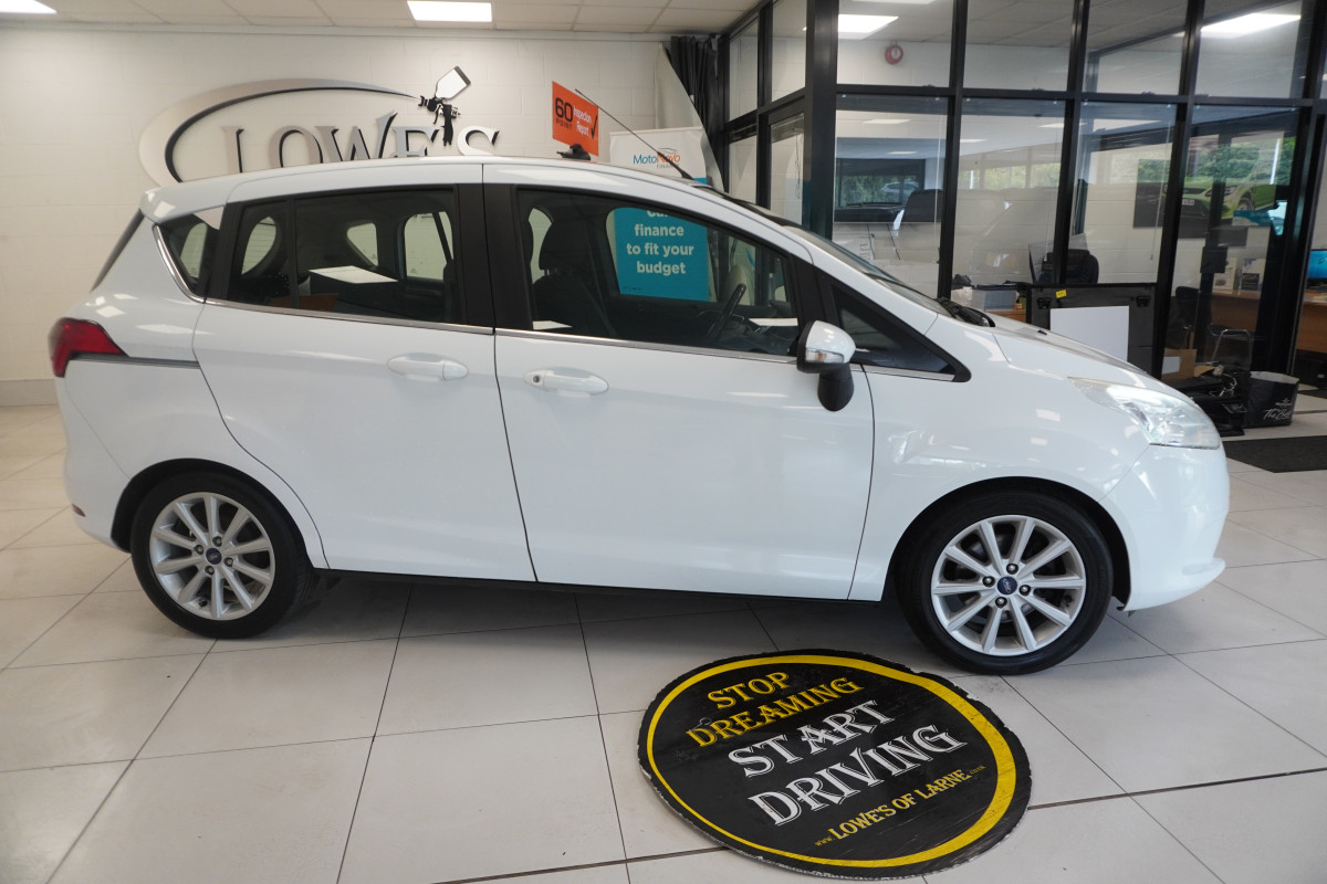 2015 FORD B-MAX 1.6 TDCi TITANIUM — ONLY £20 ROAD TAX