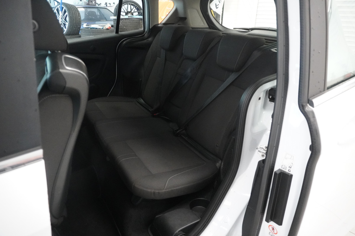 2015 FORD B-MAX 1.6 TDCi TITANIUM — ONLY £20 ROAD TAX