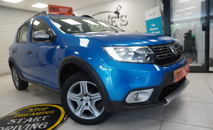 2020 SANDERO STEPWAY 0.9 TCe ESSENTIAL ENERGY with ONLY 36,000 MILES