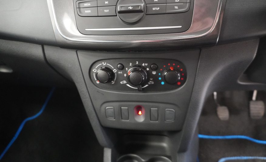 2020 SANDERO STEPWAY 0.9 TCe ESSENTIAL ENERGY with ONLY 36,000 MILES