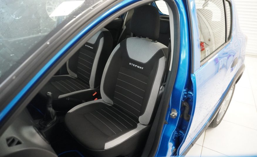 2020 SANDERO STEPWAY 0.9 TCe ESSENTIAL ENERGY with ONLY 36,000 MILES