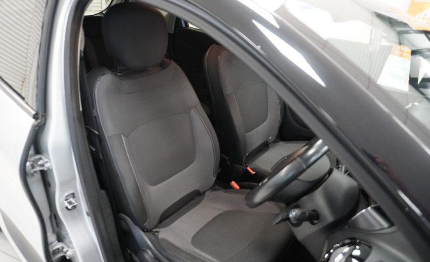 2017 RENAULT CAPTUR 1.2 TCe DYNAMIQUE S NAV with ONLY 77,000 MILES