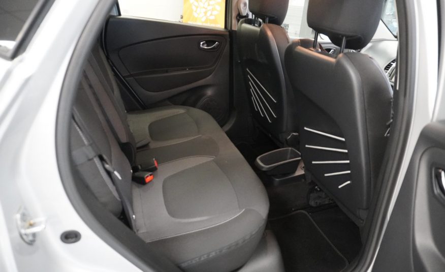 2017 RENAULT CAPTUR 1.2 TCe DYNAMIQUE S NAV with ONLY 77,000 MILES