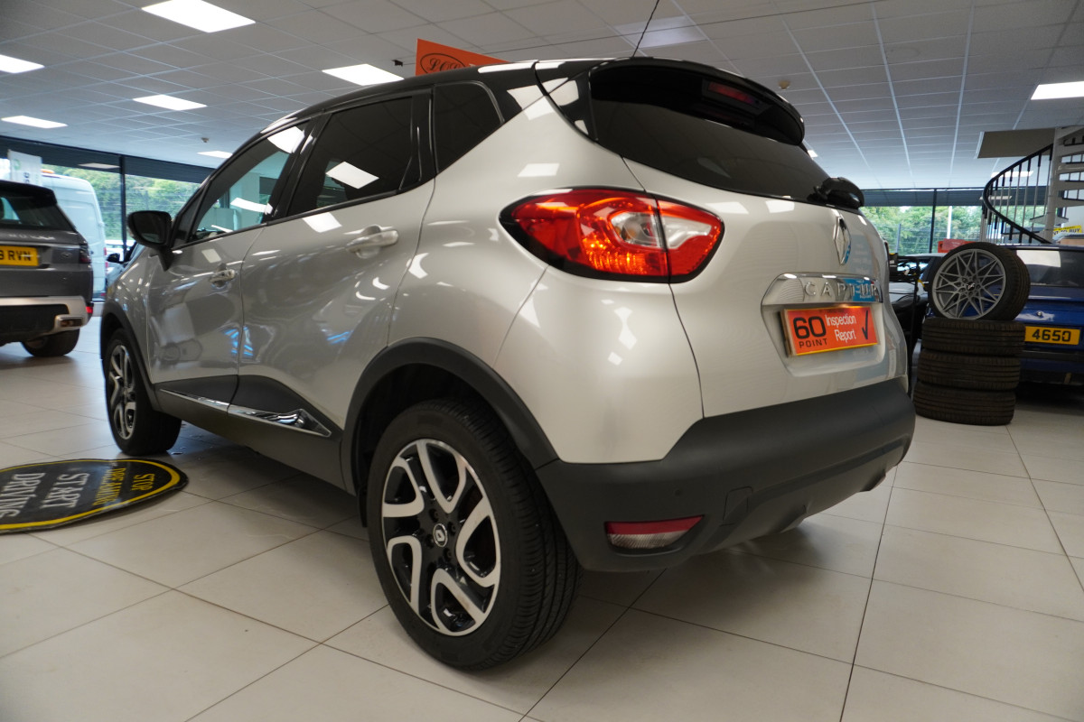 2017 RENAULT CAPTUR 1.2 TCe DYNAMIQUE S NAV with ONLY 77,000 MILES