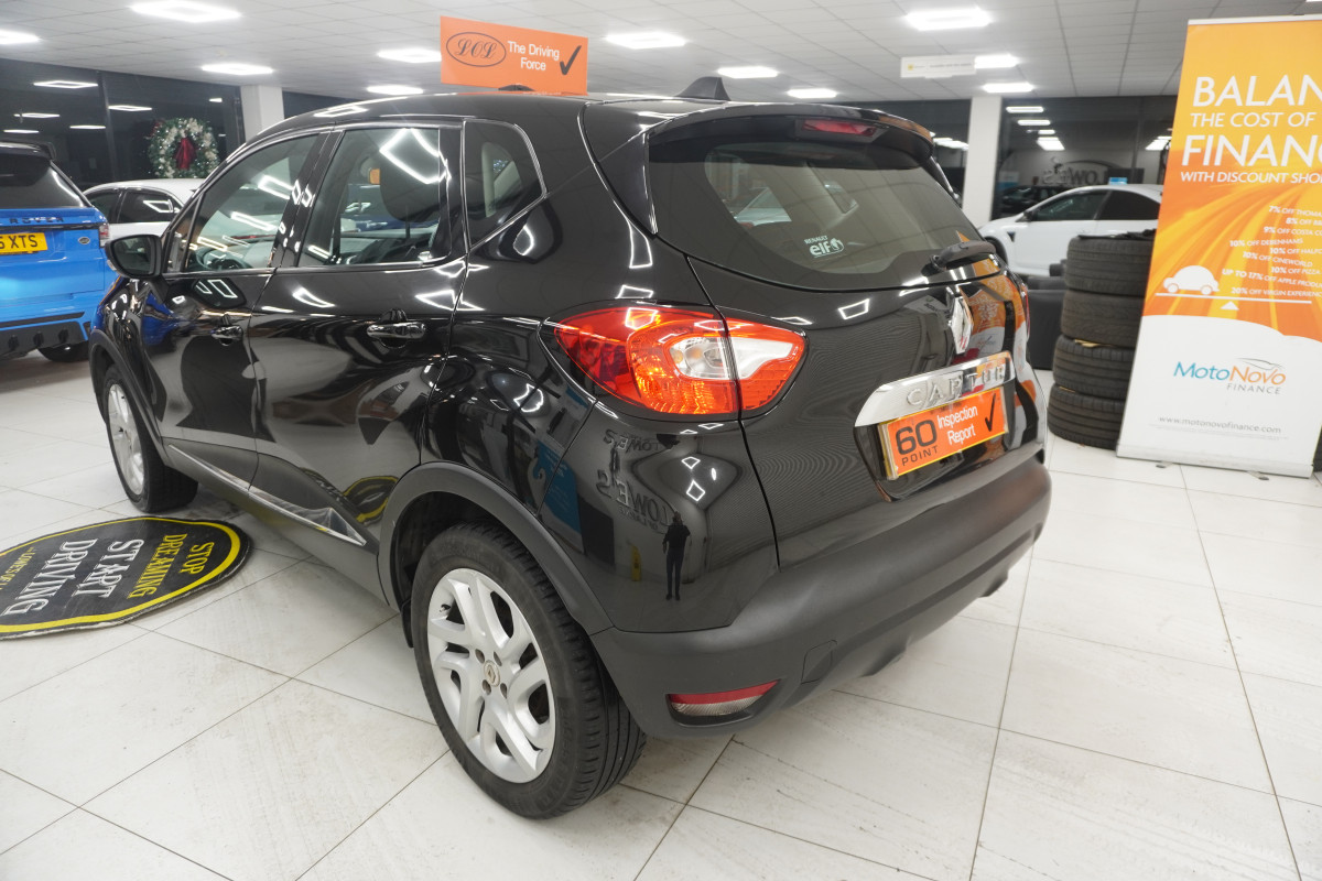 2017 (MAY) RENAULT CAPTUR 0.9 TCe DYNAMIQUE NAV with ONLY 79,000 MILES