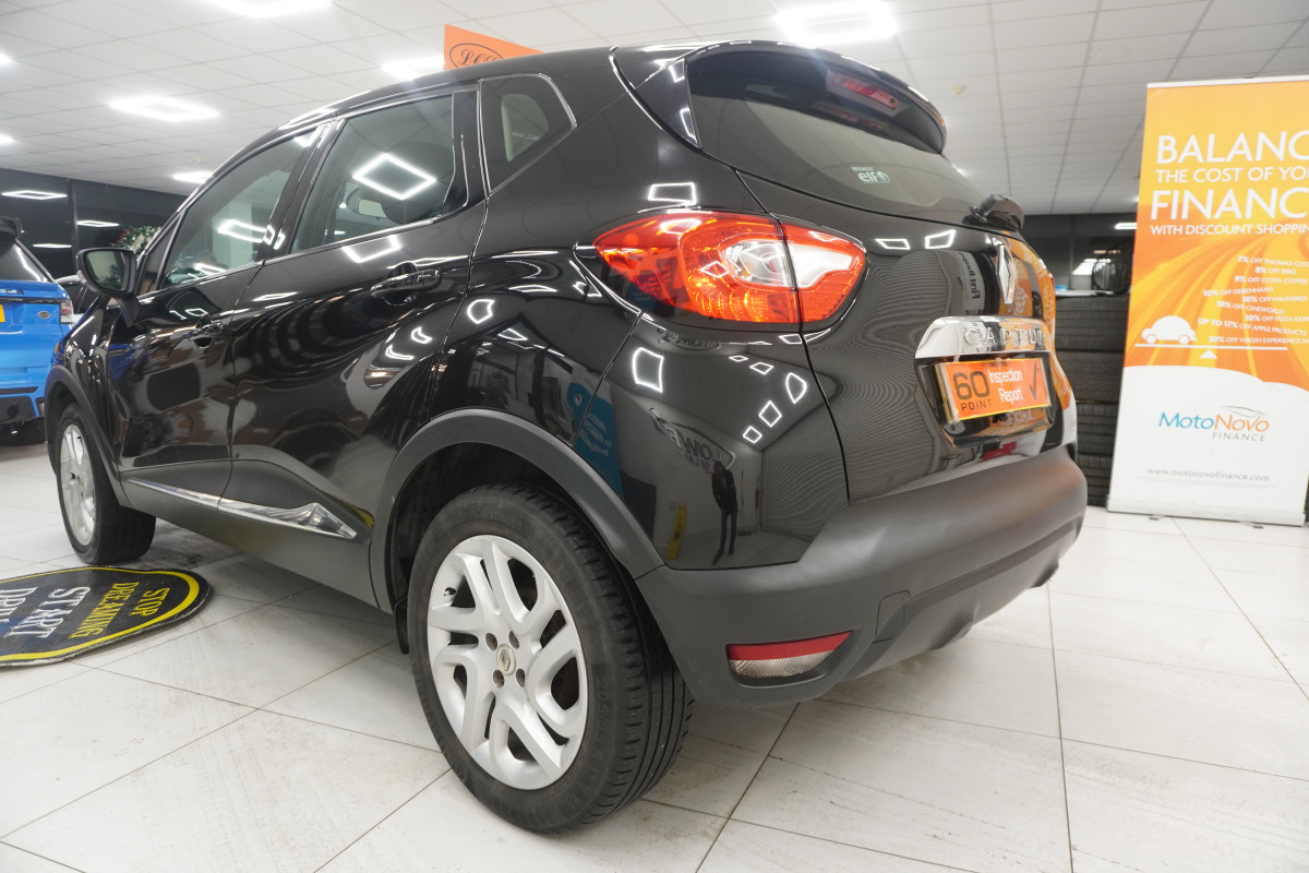 2017 (MAY) RENAULT CAPTUR 0.9 TCe DYNAMIQUE NAV with ONLY 79,000 MILES