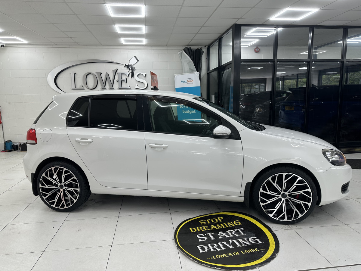 2010 (NOV) VW GOLF 1.6 TDi SE BlueMotion Tech 5 DOOR — JUST HAD NEW FLYWHEEL & CLUTCH KIT FITTED