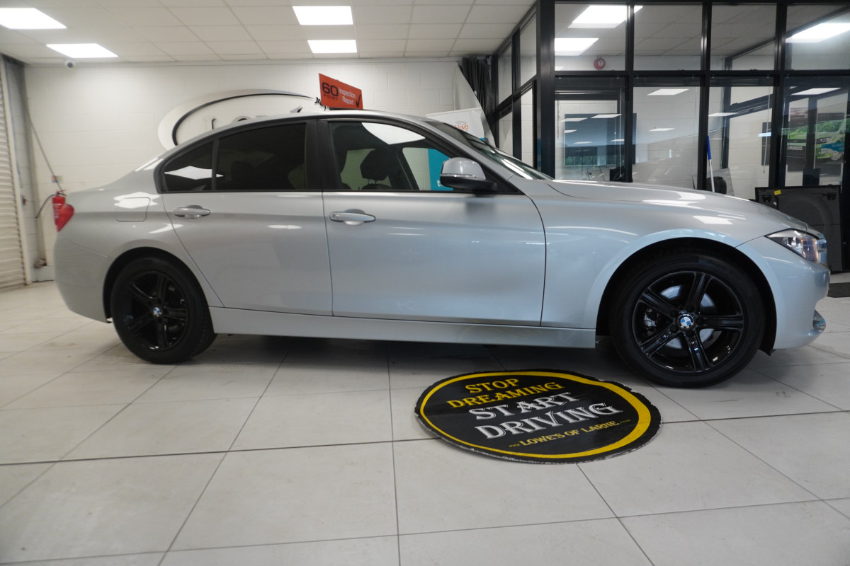 2015 BMW 320D SE XDRIVE AUTO with ONLY 84,000 MILES — BLACK LEATHER & SUNROOF