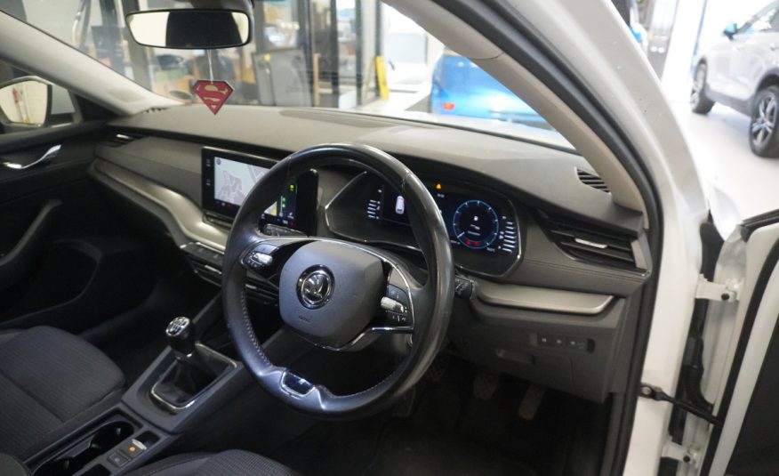 2021 SKODA OCTAIVA 1.0 TSi SE TECHNOLOGY ESTATE  FSH — ONE OWNER