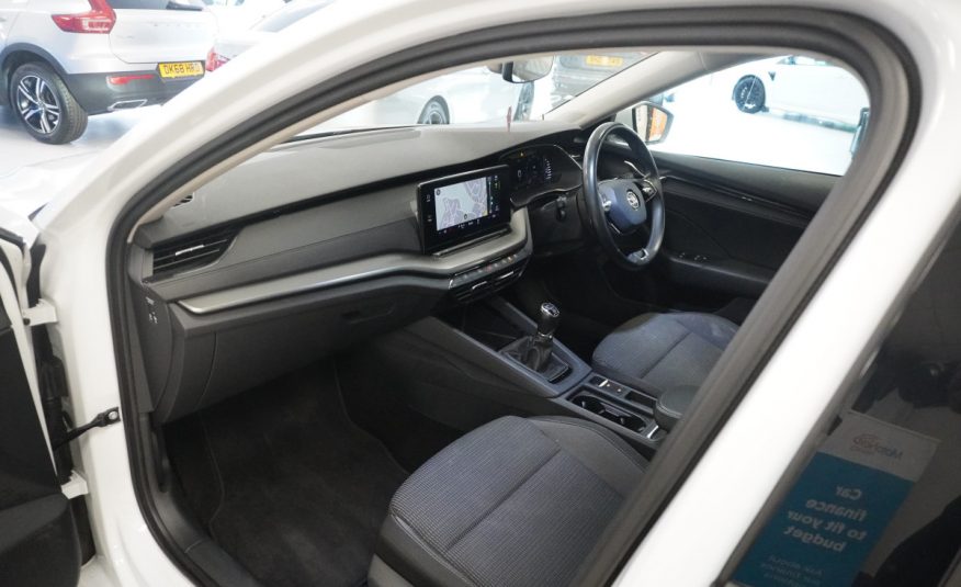 2021 SKODA OCTAIVA 1.0 TSi SE TECHNOLOGY ESTATE  FSH — ONE OWNER