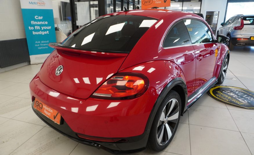 2016 (SEPT) VW BEETLE 2.0 TDi BMT R-LINE — STUNNING CAR and VERY HARD TO FIND