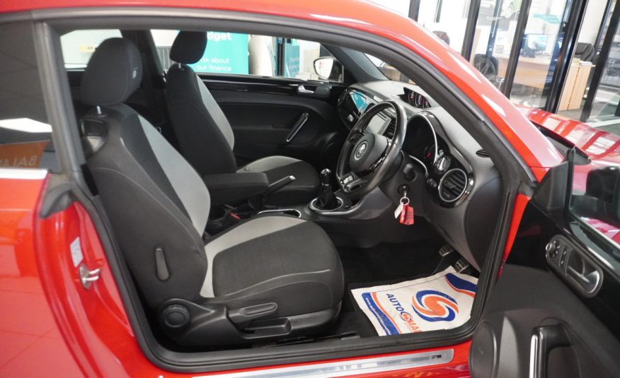 2016 (SEPT) VW BEETLE 2.0 TDi BMT R-LINE — STUNNING CAR and VERY HARD TO FIND