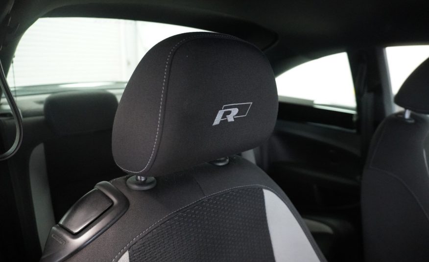 2016 (SEPT) VW BEETLE 2.0 TDi BMT R-LINE — STUNNING CAR and VERY HARD TO FIND