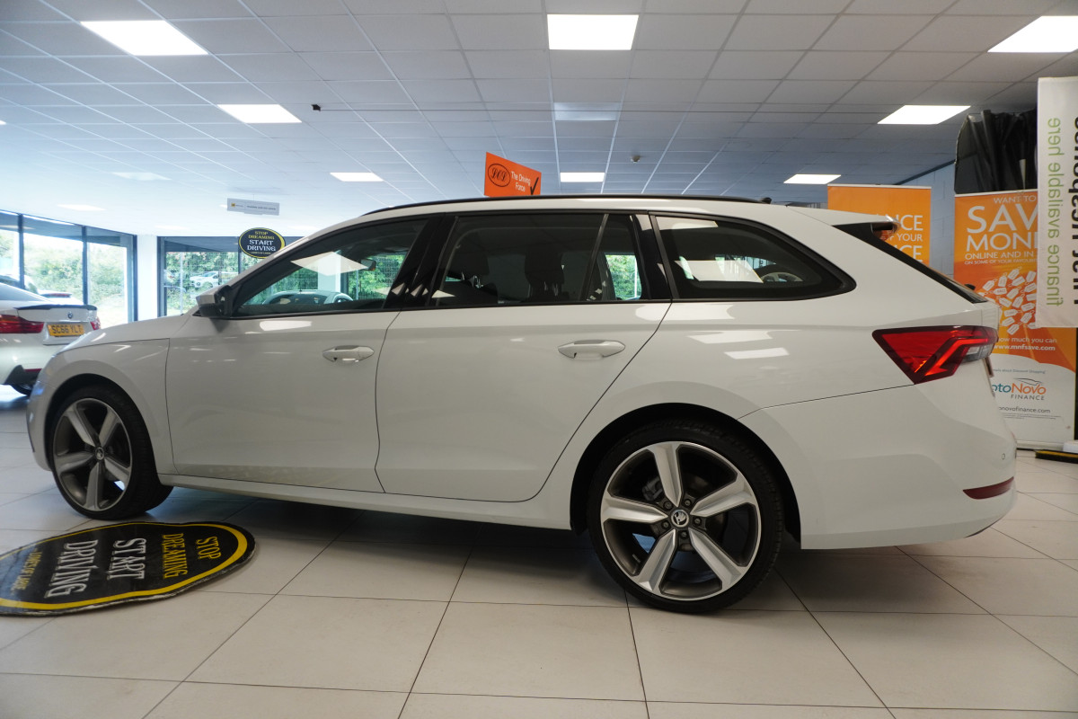 2021 SKODA OCTAIVA 1.0 TSi SE TECHNOLOGY ESTATE  FSH — ONE OWNER
