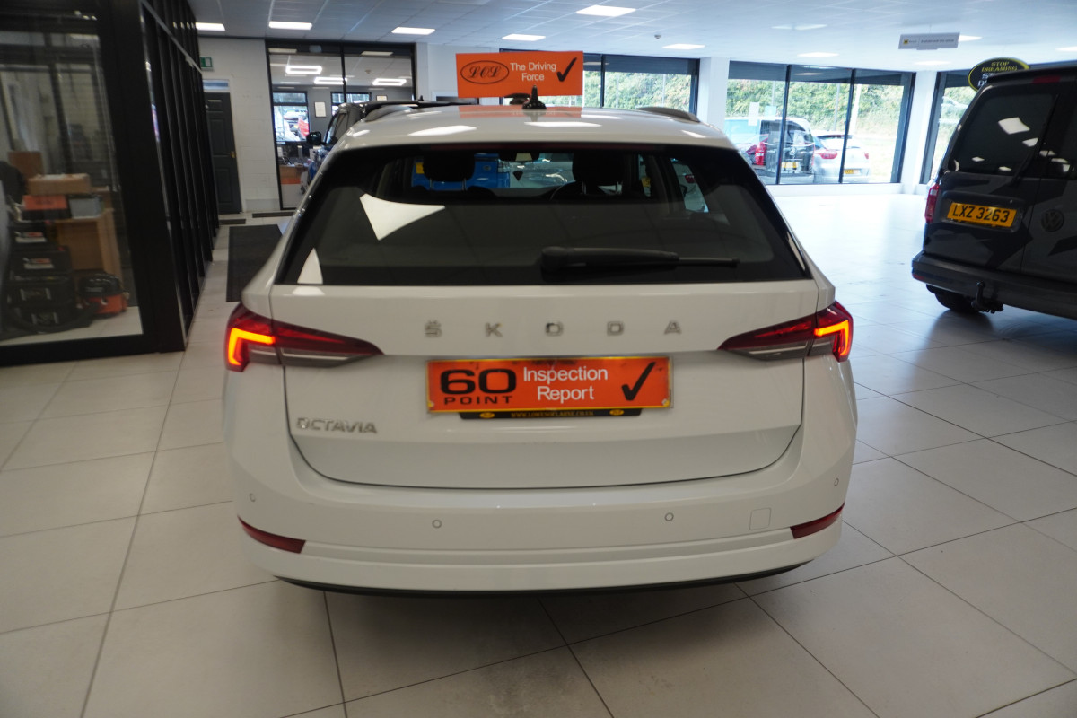 2021 SKODA OCTAIVA 1.0 TSi SE TECHNOLOGY ESTATE  FSH — ONE OWNER