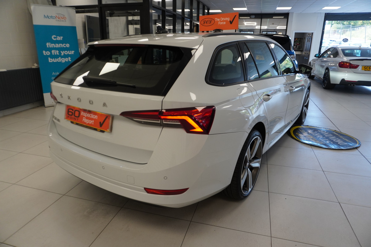 2021 SKODA OCTAIVA 1.0 TSi SE TECHNOLOGY ESTATE  FSH — ONE OWNER