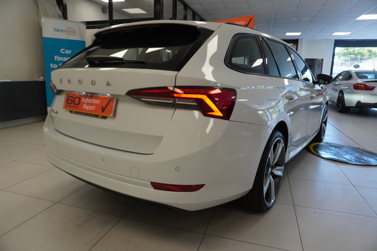 2021 SKODA OCTAIVA 1.0 TSi SE TECHNOLOGY ESTATE  FSH — ONE OWNER