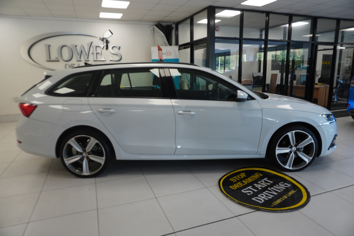 2021 SKODA OCTAIVA 1.0 TSi SE TECHNOLOGY ESTATE  FSH — ONE OWNER