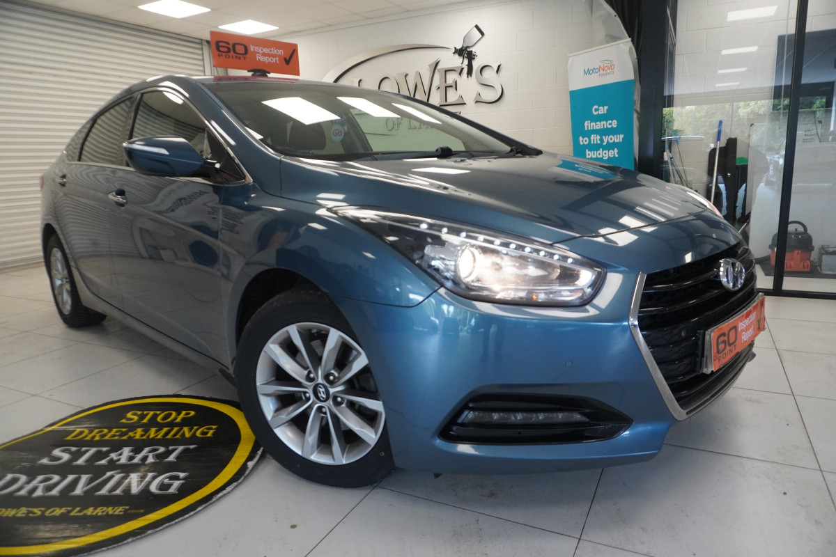 2016 (SEPT) HYUNDAI i40 1.7 CRDi SE NAV Blue DRIVE with ONLY 89K