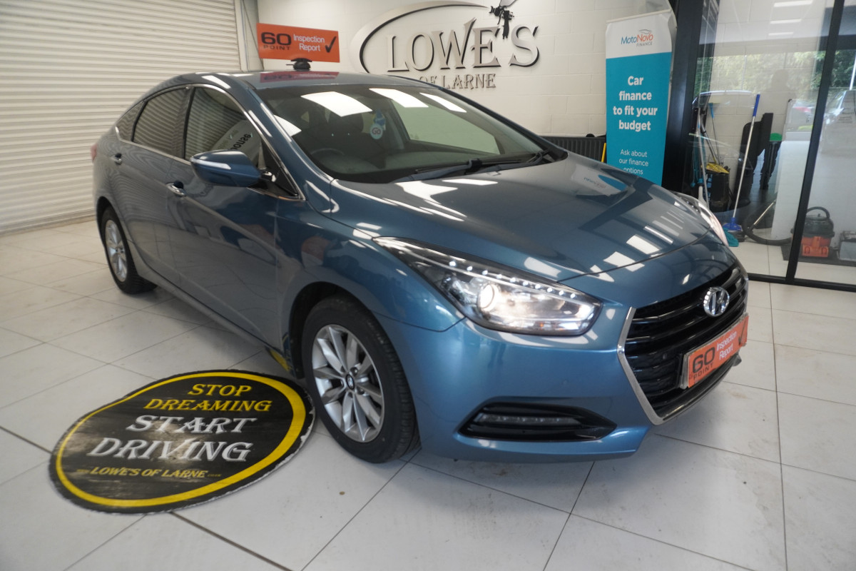 2016 (SEPT) HYUNDAI i40 1.7 CRDi SE NAV Blue DRIVE with ONLY 89K
