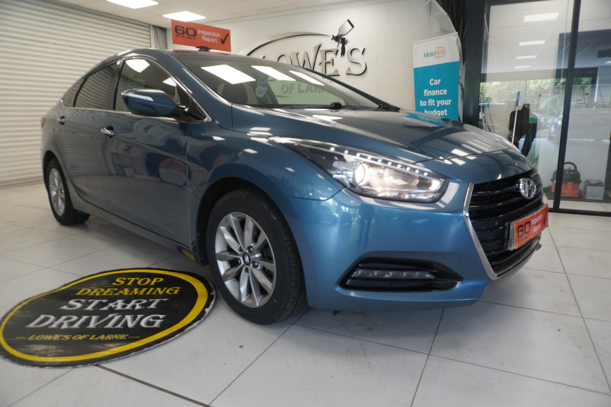 2016 (SEPT) HYUNDAI i40 1.7 CRDi SE NAV Blue DRIVE with ONLY 89K