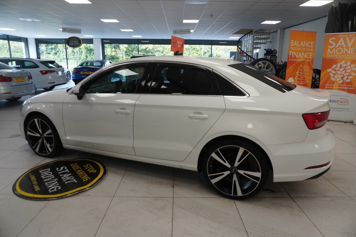 2017 (DEC) AUDI A3 1.6 TDi SPORT 4 DOOR SALOON in WHITE with 19″ ALLOYS