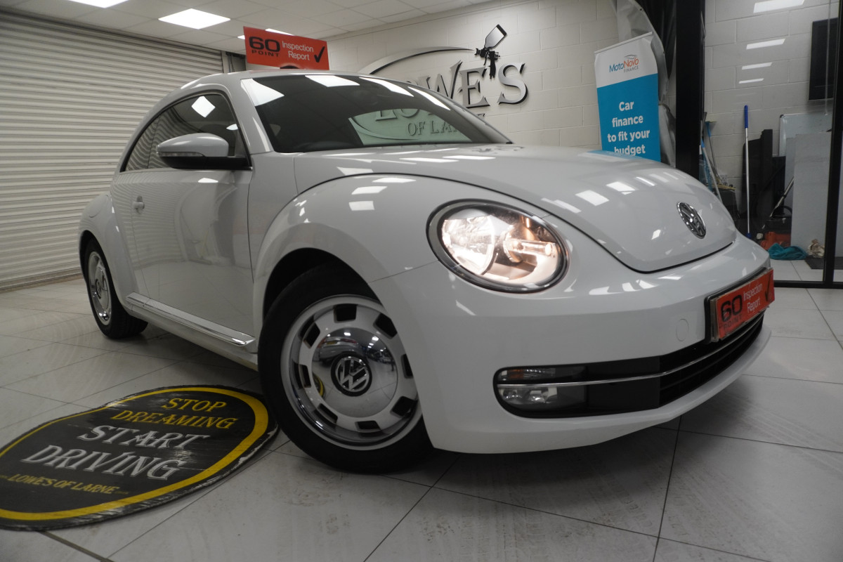 2016 (JULY) VW BEETLE 2.0 TDi BMT DESIGN AUTOMATIC ONLY 56K — STUNNING CAR and VERY HARD TO FIND
