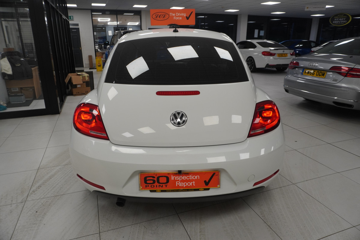 2016 (JULY) VW BEETLE 2.0 TDi BMT DESIGN AUTOMATIC ONLY 56K — STUNNING CAR and VERY HARD TO FIND