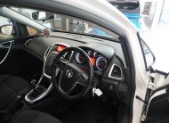 2015 VAUXHALL ASTRA 1.4 SRi 5 Door — GREAT FIRST CAR — ONLY 80K