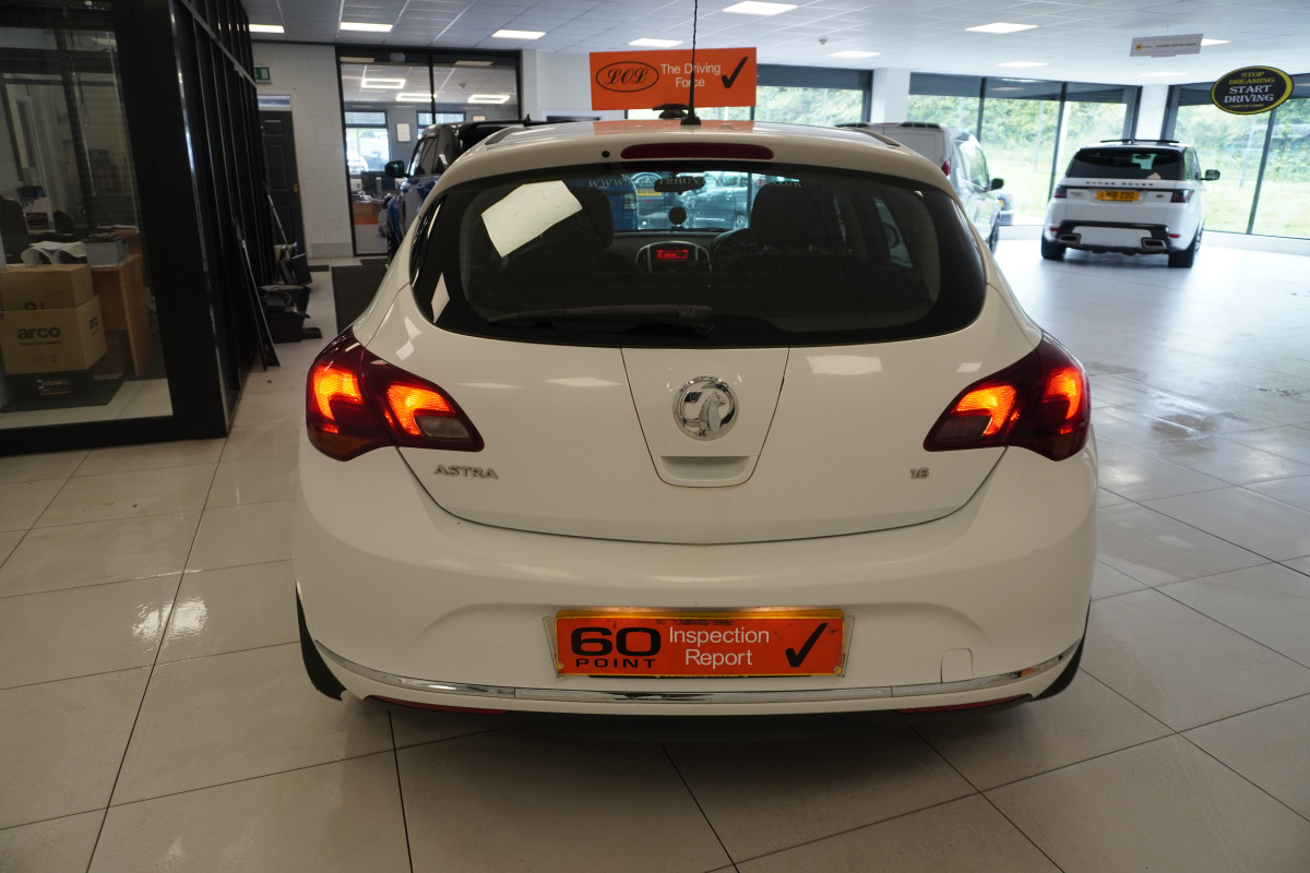 2015 VAUXHALL ASTRA 1.4 SRi 5 Door — GREAT FIRST CAR — ONLY 80K