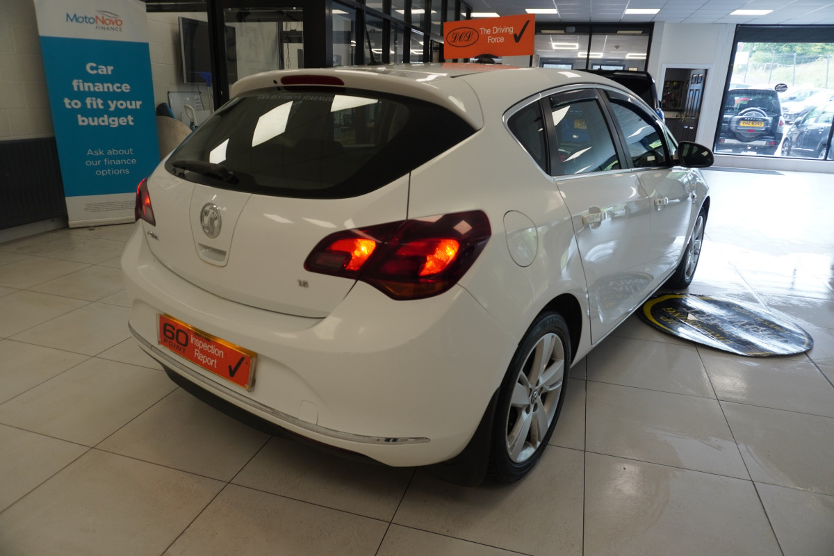 2015 VAUXHALL ASTRA 1.4 SRi 5 Door — GREAT FIRST CAR — ONLY 80K