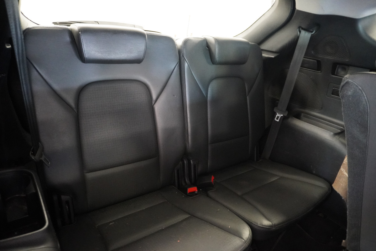 2015 HYUNDAI SANTA FE 2.2 CRDi PREMIUM with SAT NAV, BLACK LEATHER, REAR CAMERA — 7 SEATER