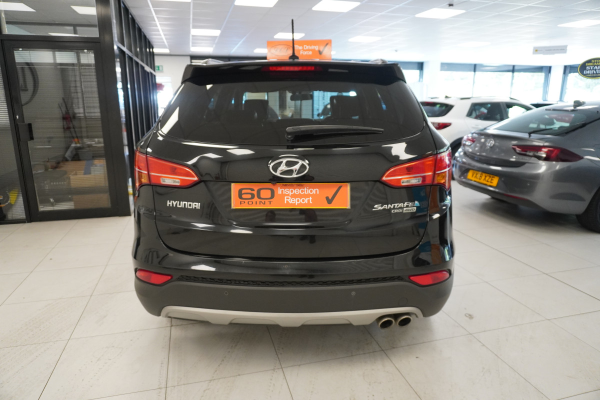 2015 HYUNDAI SANTA FE 2.2 CRDi PREMIUM with SAT NAV, BLACK LEATHER, REAR CAMERA — 7 SEATER