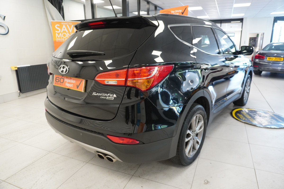 2015 HYUNDAI SANTA FE 2.2 CRDi PREMIUM with SAT NAV, BLACK LEATHER, REAR CAMERA — 7 SEATER