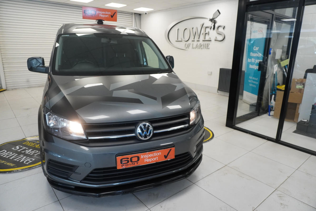 2017 (NOV) VW CADDY 2.0 TDi BlueMOTION TECH TRENDLINE (AC) — BODY KITTED with CAMO DECAL KIT — NO VAT
