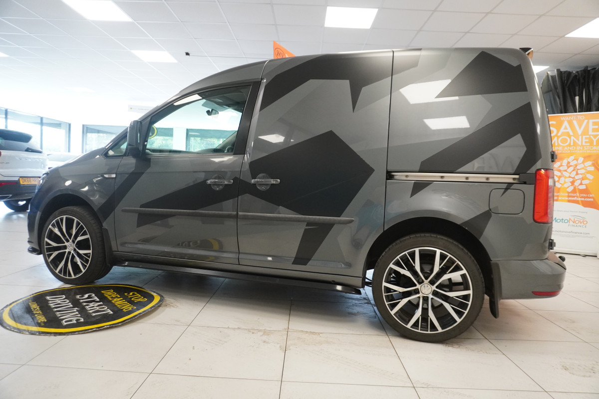 2017 (NOV) VW CADDY 2.0 TDi BlueMOTION TECH TRENDLINE (AC) — BODY KITTED with CAMO DECAL KIT — NO VAT