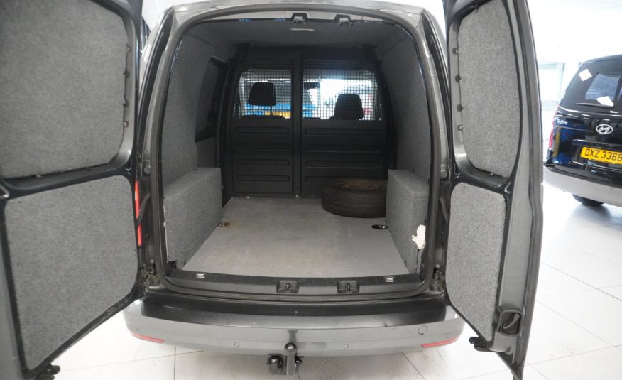 2017 (NOV) VW CADDY 2.0 TDi BlueMOTION TECH TRENDLINE (AC) — BODY KITTED with CAMO DECAL KIT — NO VAT