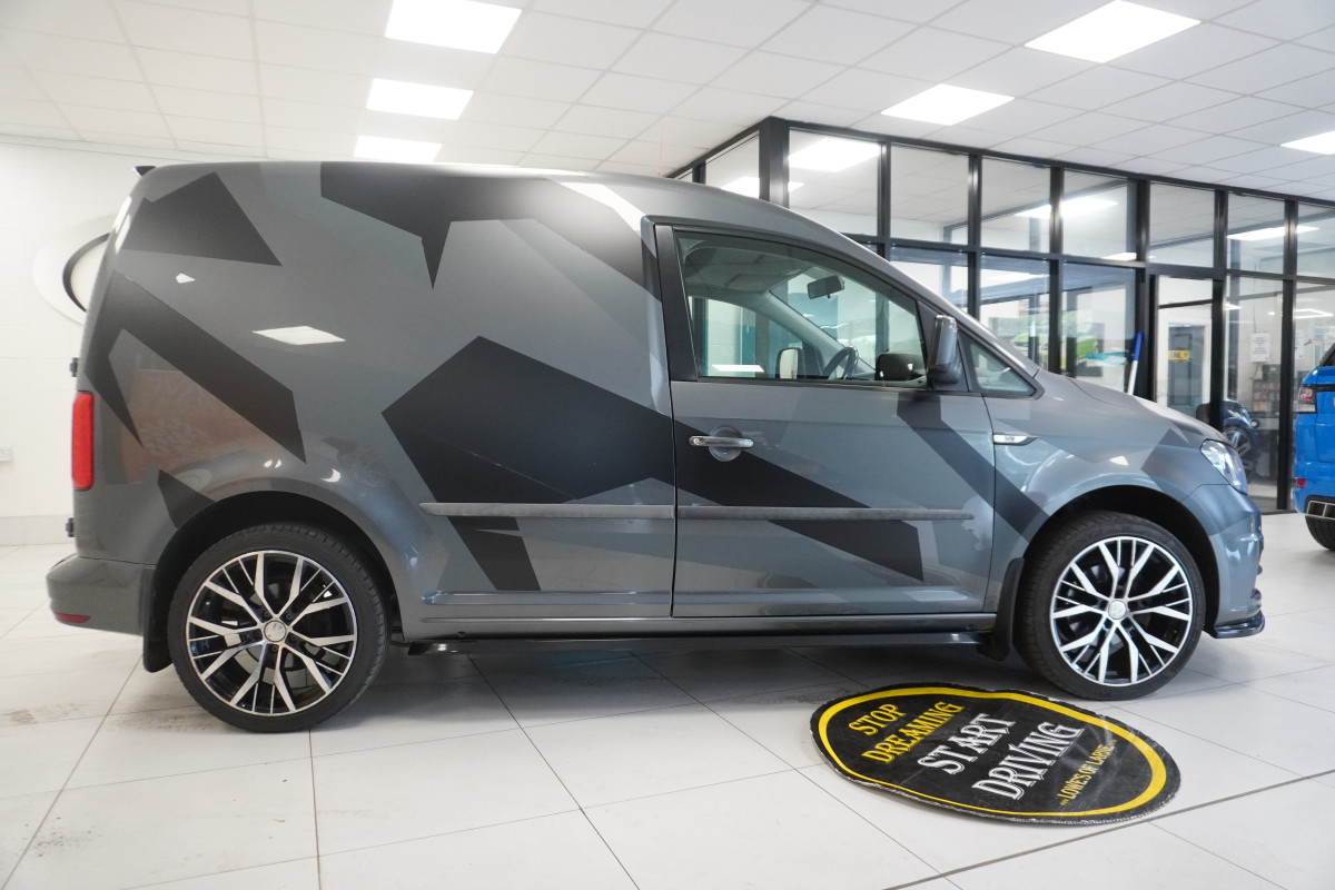 2017 (NOV) VW CADDY 2.0 TDi BlueMOTION TECH TRENDLINE (AC) — BODY KITTED with CAMO DECAL KIT — NO VAT
