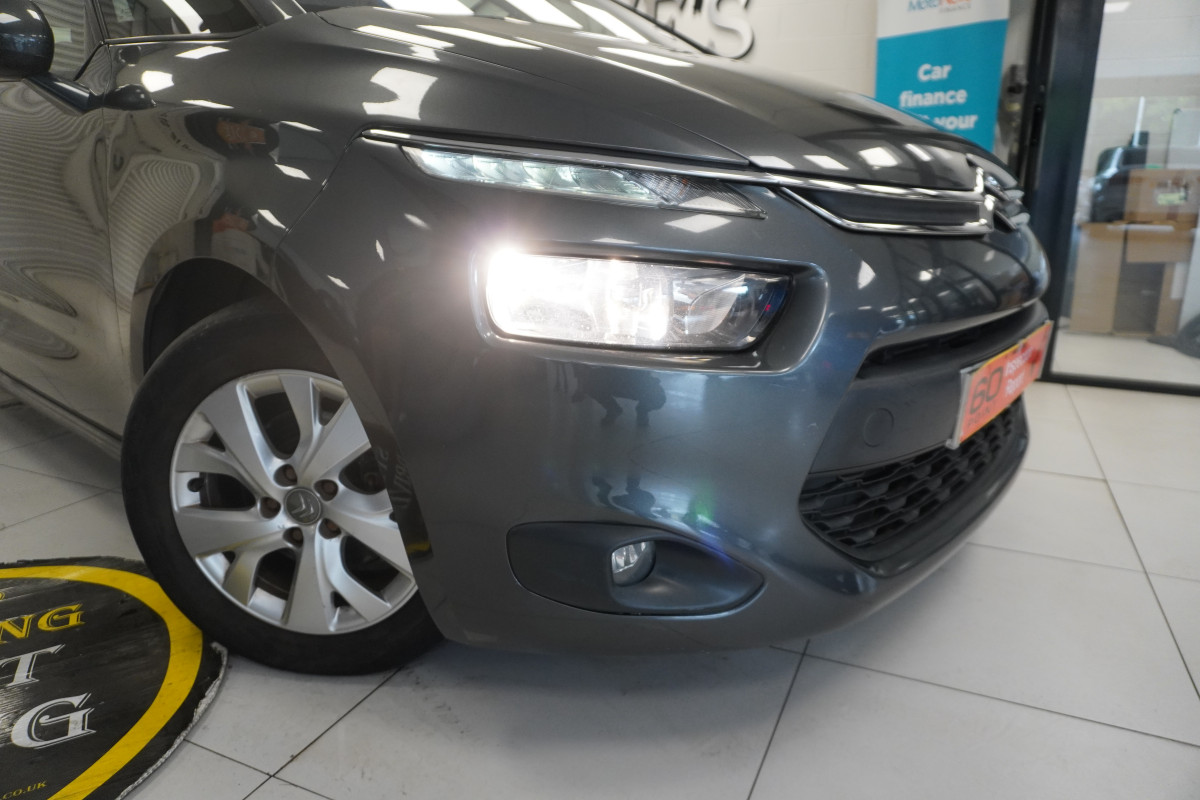 2014 CITROEN C4 PICASSO 1.6 e-HDi 115 AIRDREAM VTR+ with ONLY 79K — ONLY £20 TAX
