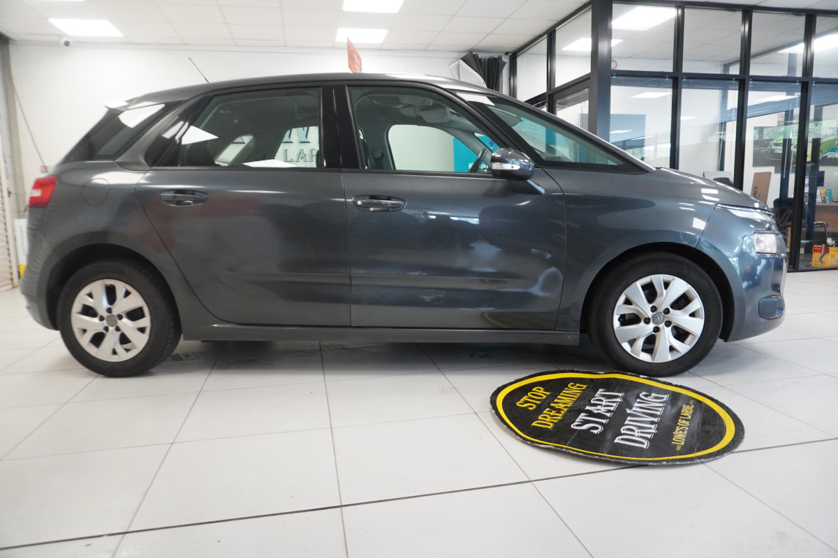 2014 CITROEN C4 PICASSO 1.6 e-HDi 115 AIRDREAM VTR+ with ONLY 79K — ONLY £20 TAX