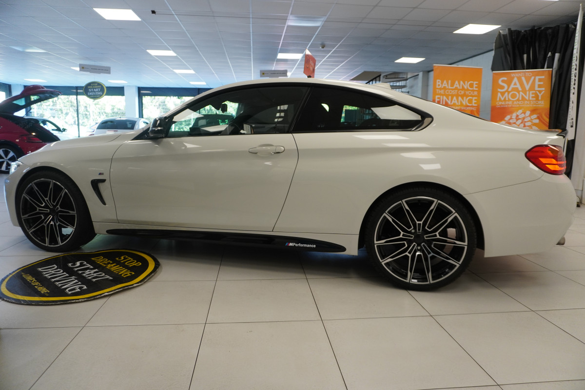 2017 BMW 420D M SPORT COUPE with LEATHER — ONLY 85K